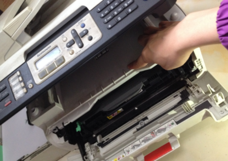 理光復(fù)印機售后電話_深圳服務(wù)熱線0755-86170297